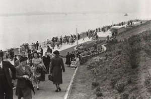 Crowds at the official opening of Otterspool promenade. 7 July 1950